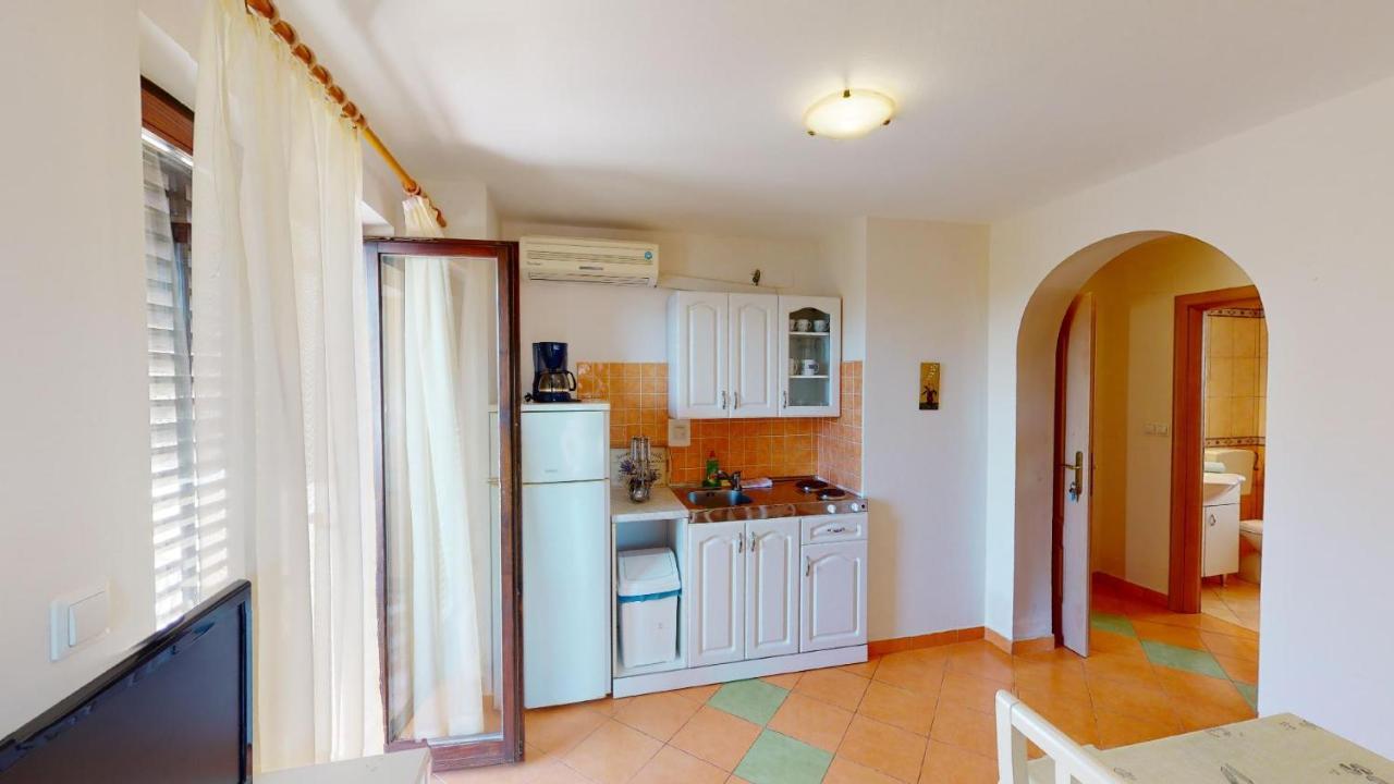 Casa Del Sol Apartment Sukosan